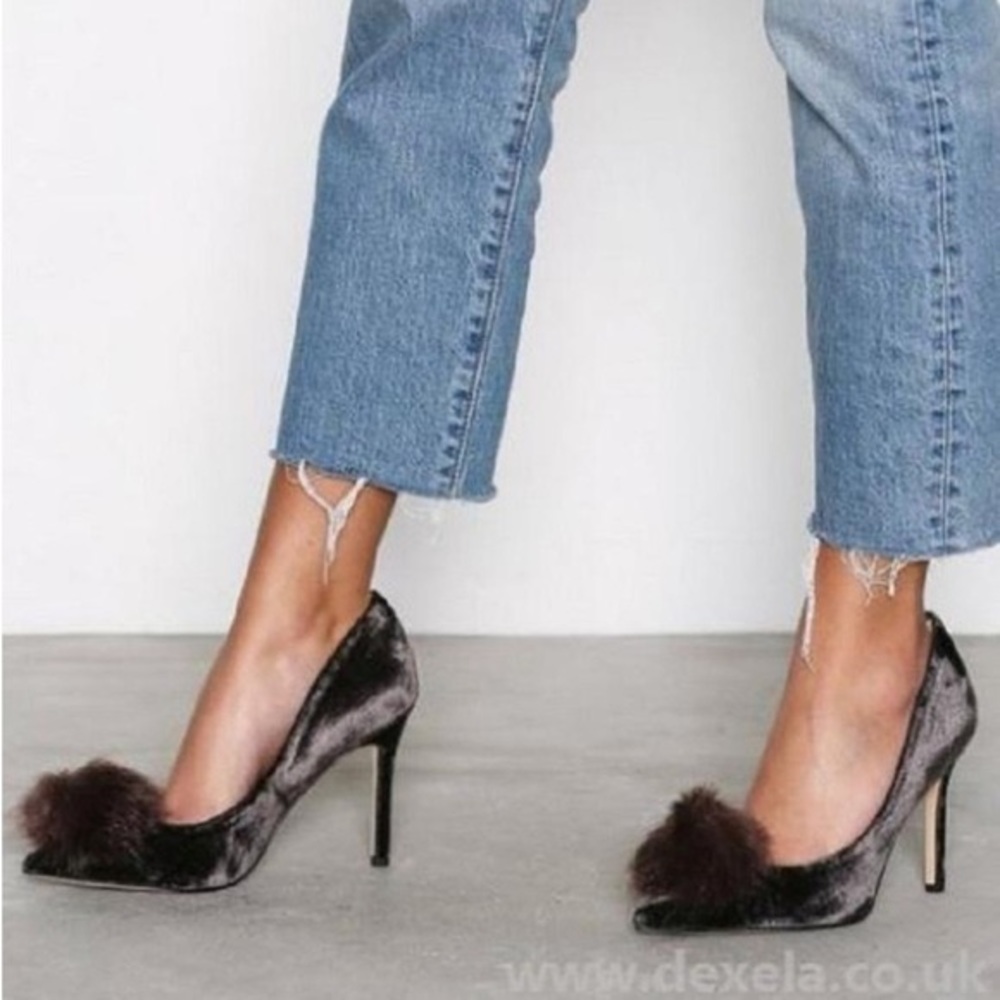 Sam Edelman Haroldson Velvet Pump with Pompom ✨